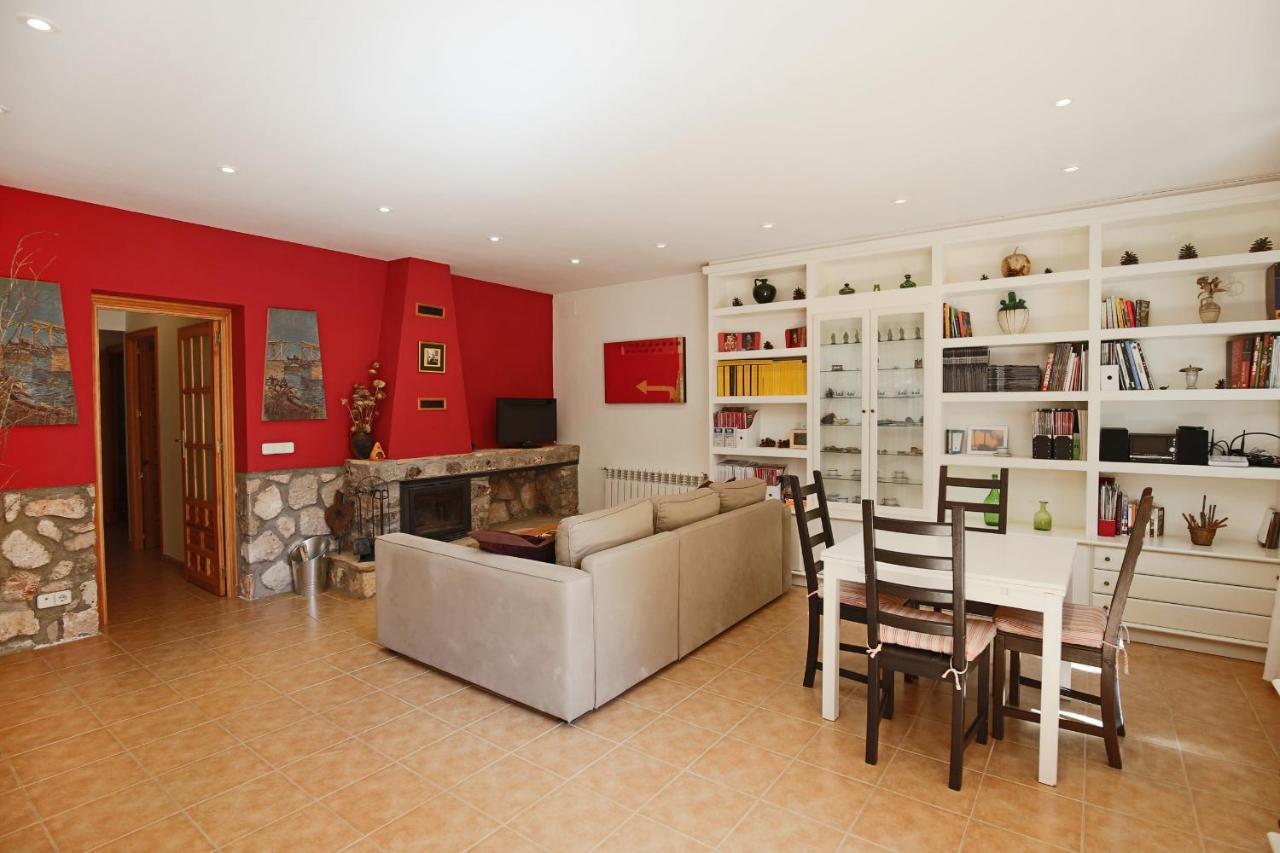 Villa Antares para 2 a 10 personas en Renera Bagian luar foto